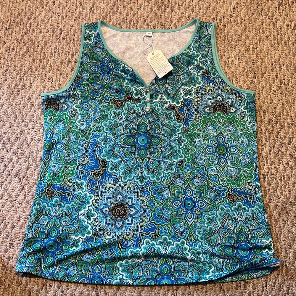 Multi lightweight summer tanktop